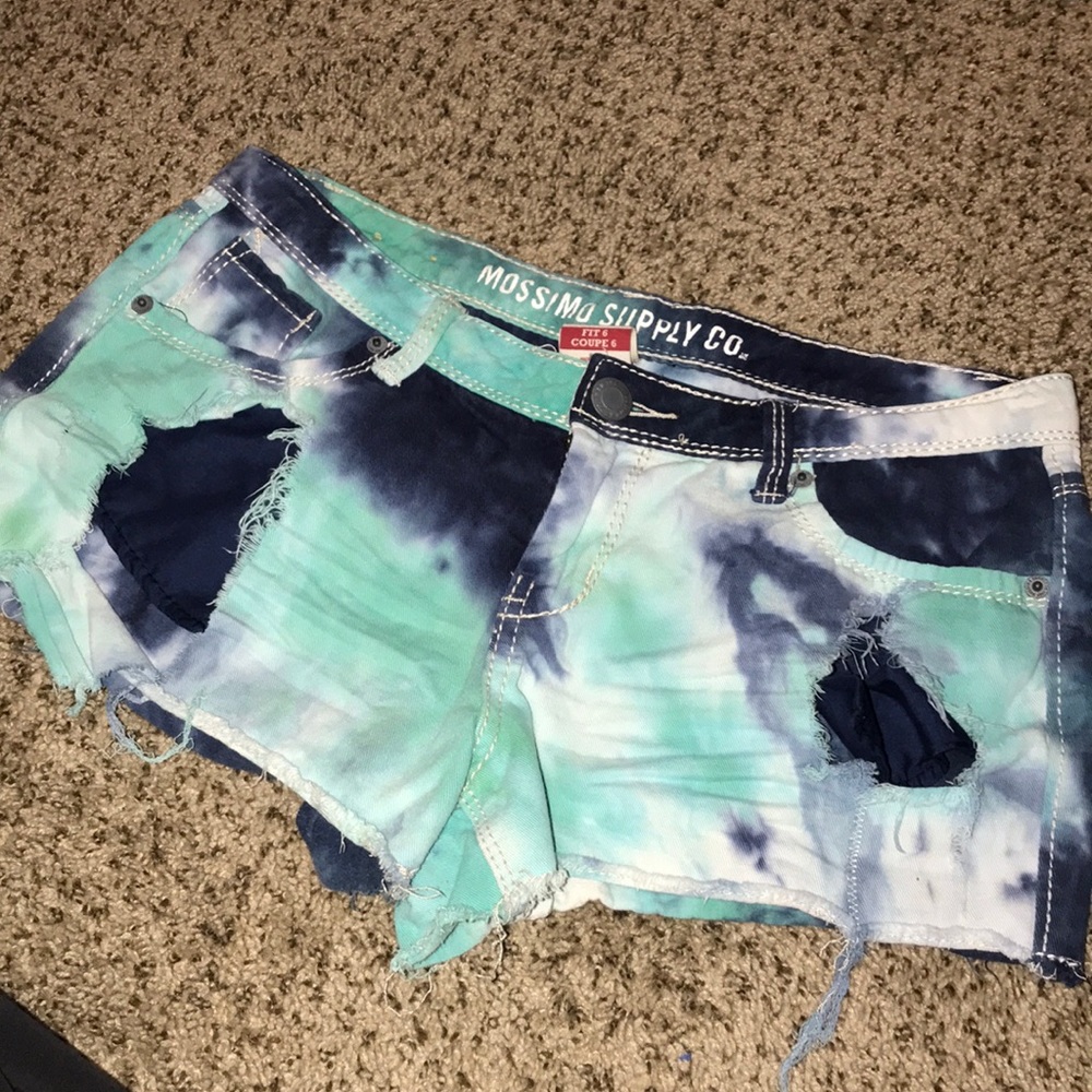Tye dye shorts super cute